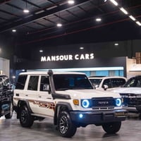 تويوتا LX • ٢٠١٦ • V6