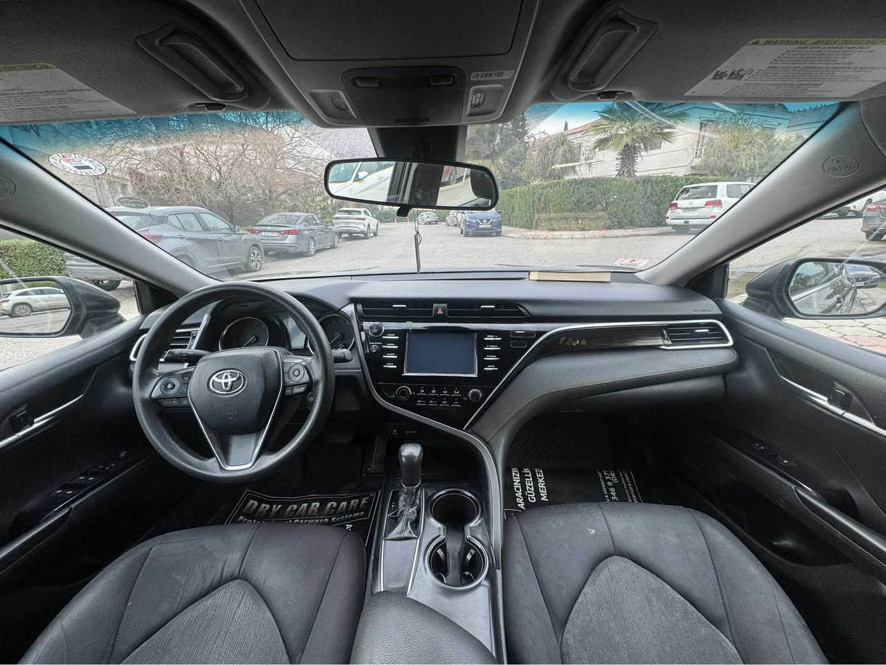 السلام عليكم 
سيارة  للبيع 
نوع سيارة : تويوتا كامري 
موديل : ٢٠١٨ 
مواصفات : LE 
ماشية : ٨٣ الف مايل 
سيارة وارد امريكي بدون حادث طلع قطعتين كلير امريكا باب جاملغ 
بالعراق شبر جاملغ شبر بونيد تعديل بارد 
سيارة بدون دواخل بدون ارباك 
4T1B11HK6JU570883
سيارة واحد يد 
سعر ((١٧٣)) ورقة مجال 
مكان اربيل 
*********** أربيل, العراق
