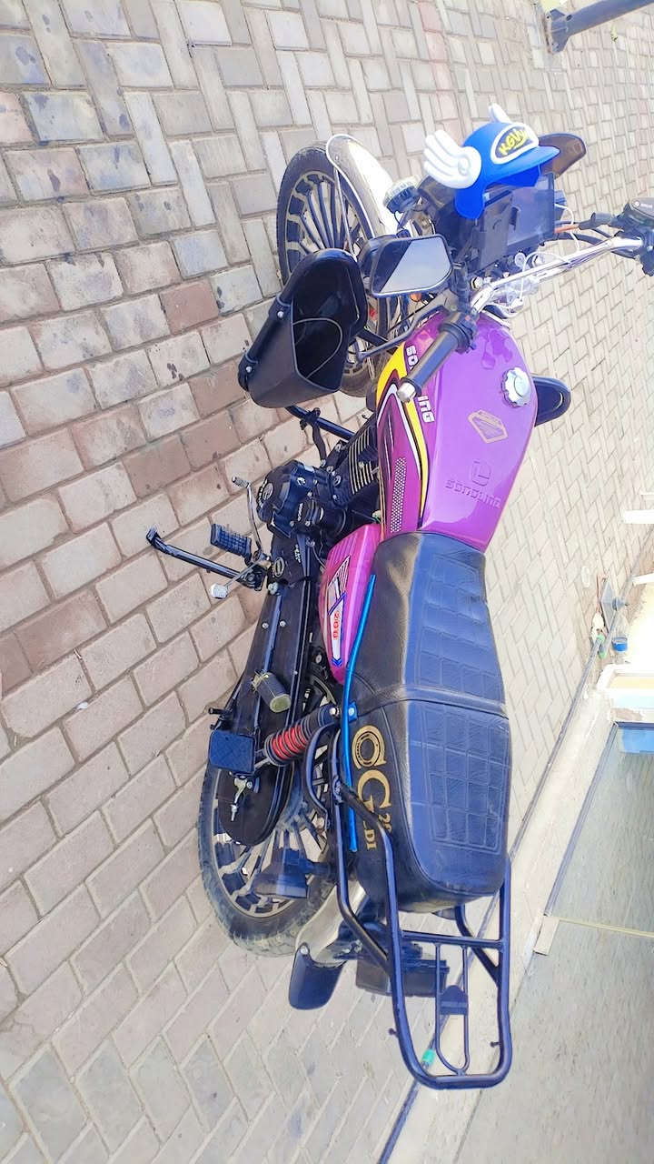 سولنك /5) كير للبيع موديل / 26)  مكينه /200)  اوراق /7) يعني مدفوع كمرك دراجه مكفوله اي نقص مابيه  مكانه بغداد الحسينيه مال راشديه تواصل وتساب ***********
