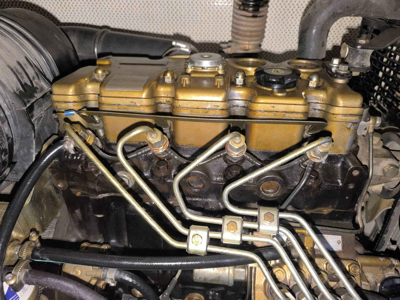للبيع مولدة نوع بيركنز كاتم انكليزي قدرتها 20kva يعني خروج 50 امبير صافي نوع الملف لوري سمر الفرنسي الحديث المرغوب والمعتمد عالميا بالاسواق. ونوع الكاتم جبيلي اخوان غني عن التعريف.حجم المحرك 4سليندر انكليزي.تحتوي على شاشه معلومات ديجيتال رقميه.نظام تشغيل واطفاء ذاتي.
نظافه المولده 90% مكاني الحله/ للاستفسار اكثر التواصل عبر الواتساب ***********

للبيع مولدة نوع بيركنز كاتم انكليزي قدرتها 20kva يعني خروج 50 امبير صافي نوع الملف لوري سمر الفرنسي الحديث المرغوب والمعتمد عالميا بالاسواق. ونوع الكاتم جبيلي اخوان غني عن التعريف.حجم المحرك 4سليندر انكليزي.تحتوي على شاشه معلومات ديجيتال رقميه.نظام تشغيل واطفاء ذاتي.
