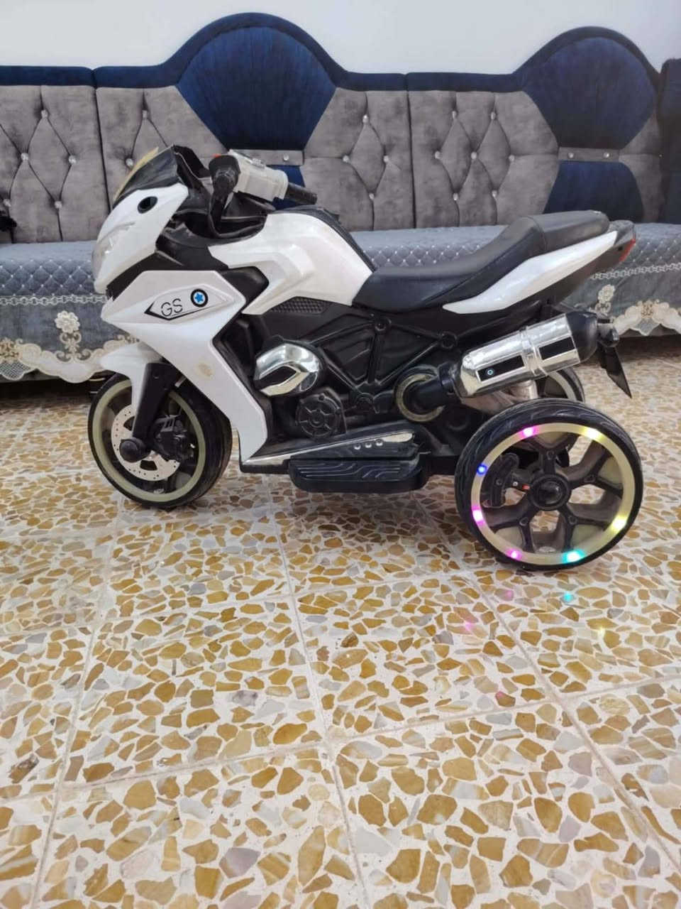 #السلام_عليكم
ماطور شحن #للبيع السعر 90 
وبي مجال


**إذا كنت صاحب هذا الإعلان وتريد حذفه لأي سبب، رجاءا أرسل رسالة إلى الدعم الفني**