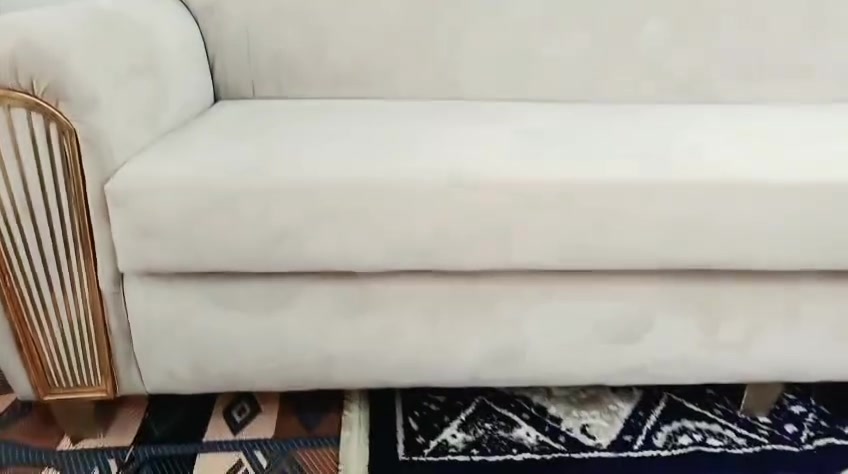 ديوان 14 مقاعد تزكام  درجه اوله نضيف جدن اسعر 275 لعنوان كربلاء بدايت امن يوجد توصيل ***********
