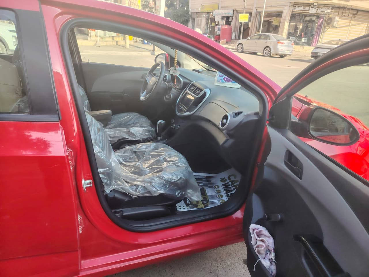 شوفرليت سونك ٢٠١٩ 
 كفالة كير ومحرك 
سونار مرفق مع الصور 
بدون دواخل بدون ايرباك 
مكان السيارة بغداد 

***********
