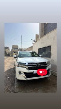 لاندكروز للبيع السيارة موديل 2010 محدث 2021 6 سلندر 4000 الاف  السيارة...