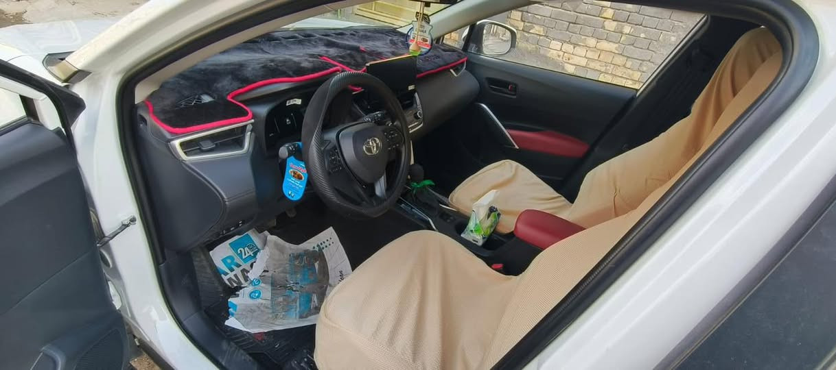 سلام عليكم كورلا كروز مديل 2025 ماشيه (2000)زيرو كامل مواصفات مكفوله رقم الهاتف(***********) السعر 31 مليون 
بغدادالشعله
