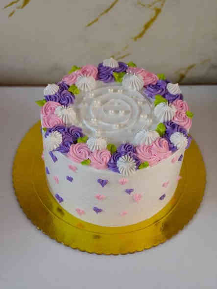 كيك حسب الطلب يوجد توصيل داخل ميسان 
للحجز مراسلة الصفحه او ع وات ساب *********** عمارة
