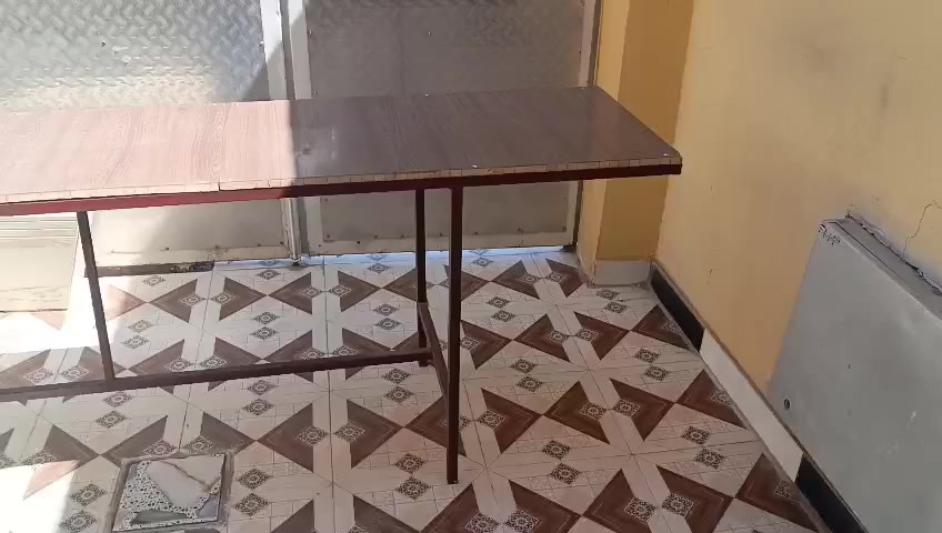 مكلف بلنشر اغراض بيت كلشي بسعره طباخ 5 عين نضافه فول وتنور كهربائي وميز طول 4 متر العنوان ديالى  كنعان الحميرات قرب مدرسه مقام إبراهيم الاتصال على الرقم ***********
