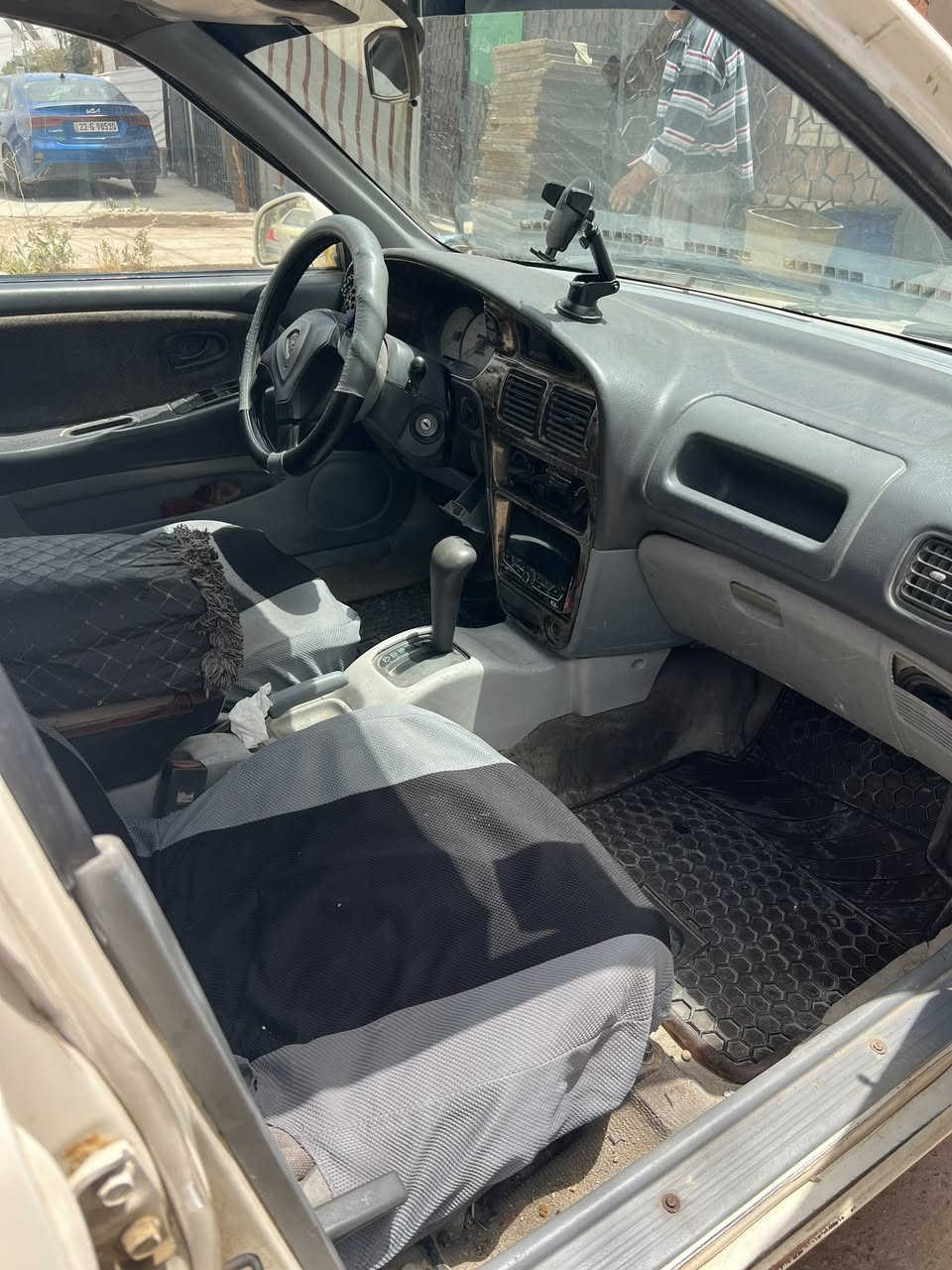 بروتون ٢٠٠٤ للبيع
محرك كابريتر
كل نقص مابيها ونظافه السياره موضحه بالصوره
مكينه بلاديه 
كير اوتماتيك
رقم ذي قار مشروع وطني باسمي تحويل ثاني يوم وين ميعجبك
مكاني بغداد المشتل الامين الثانيه
السعر ٣٧ ورقه وبيها مجال 
للتواصل ***********
او 
***********
