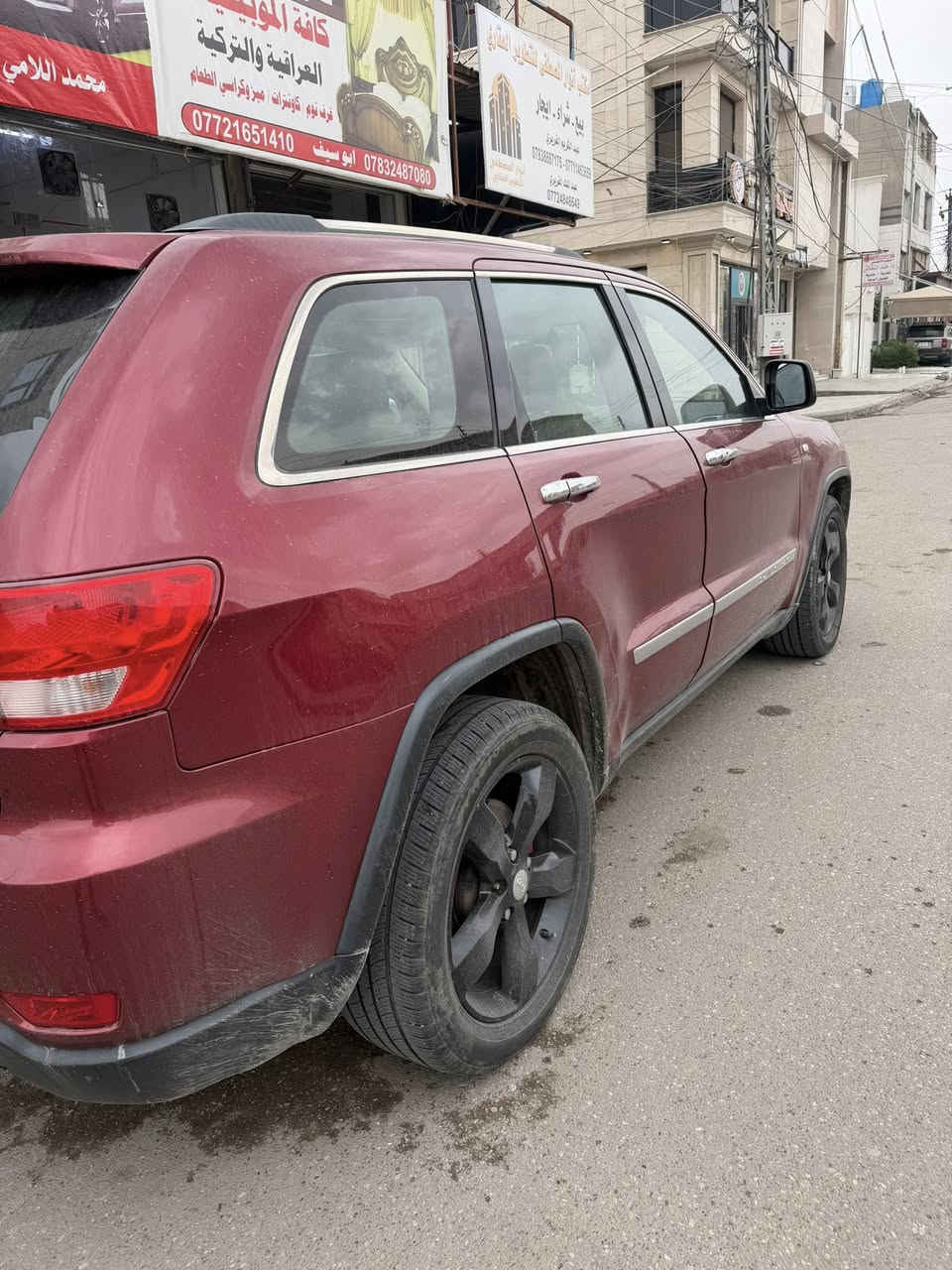 السلام عليكم للبيع جيب
موديل ٢٠١٢ 
رقم بغداد دولي
محرك ٣٦٠٠
فول مواصفات 
بيها ٦ قطع صبغ 
بيها مقدمه الشاصي مبدله يعني بي كص 
السعر ١٣٠ 
***********
