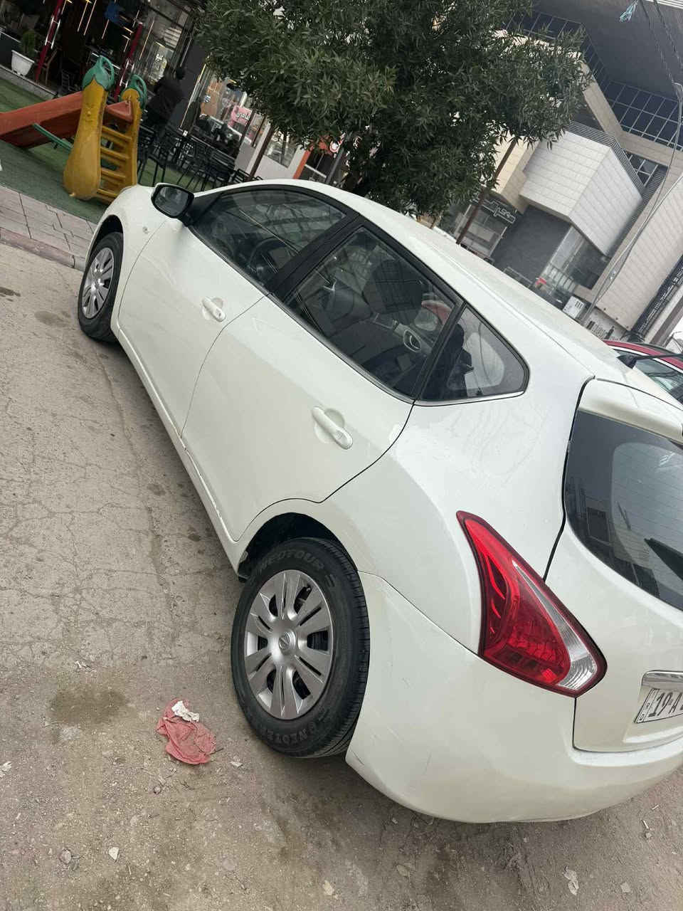 السلام عليكم نيسان تيدا2017خليجي مكانه بابل سياره جديده وجاهزه من كلشي مابيه نقص سياره باسمي سعرها 90للاستفسار ***********
