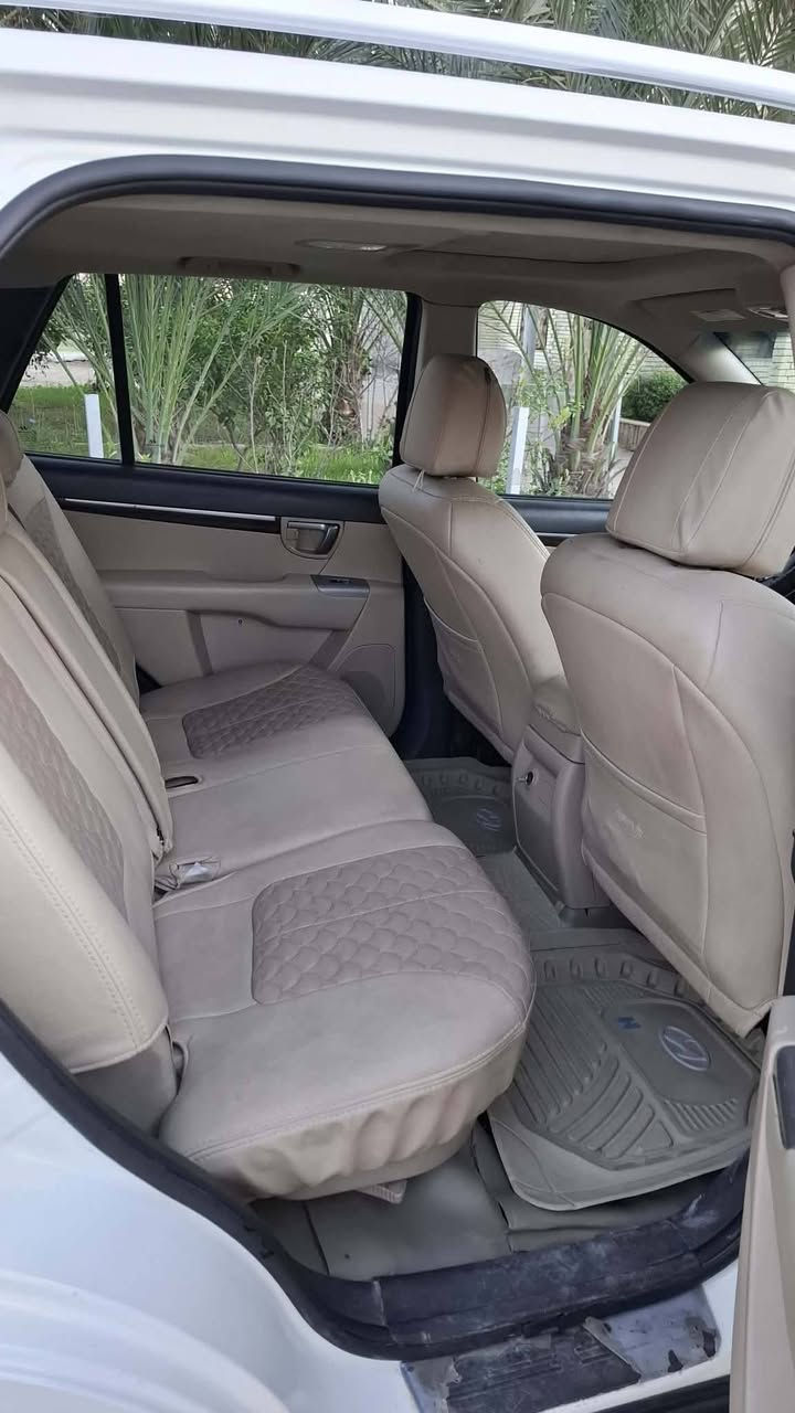 سنتافيا 2011
خليجي كامل مواصفات 
مكفولة من الضربه والصبغ والتبديل نضافة فول 
تخم تاير 
صدر
كير 
محرك كله ع البلادي 
ماشية 248 كم 
السعر 178 ورقه 
مكاني الرماري 
اي تفاصيل اتصال ع رقم الهاتف
***********
