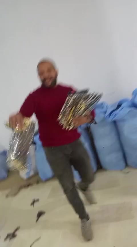عبايه زبده تايجر ب٨٥ج للكميات
ب٩٠ج من ٥دست


**إذا كنت صاحب هذا الإعلان وتريد حذفه لأي سبب، رجاءا أرسل رسالة إلى الدعم الفني**