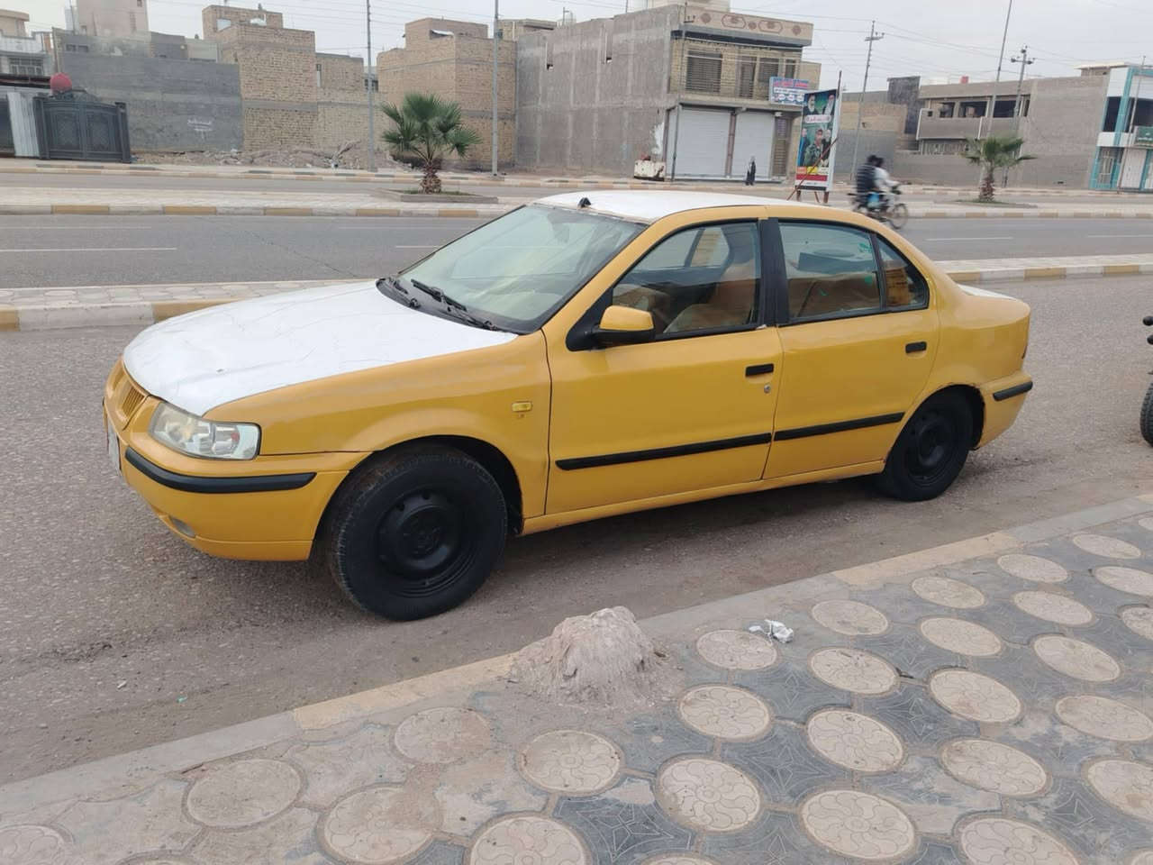 سلام وعليكم سمند للبيع موديل ١٢السنويه صاقطه ١٨مطلوبه ٣٠٠هيئه وغرامات بيه مكينه فرنسي الفين بيه تبخير السعر ٢٢وبيه مجال مكاني اعماره يم مستشفى البناني ‏‪***********‬‏مامتواجد عله انت
