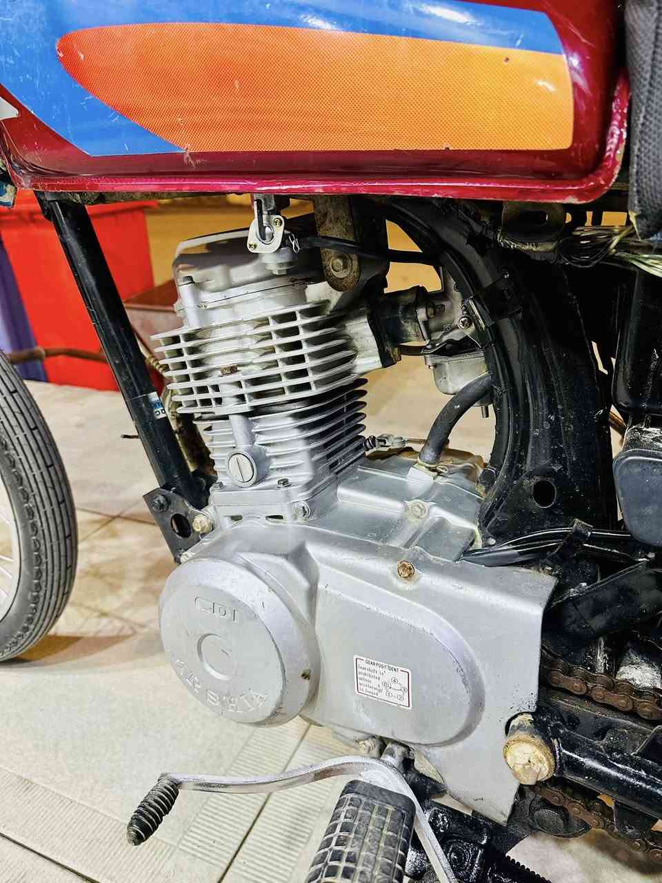 دراجه ايراني للبيع ادوات نضيفه مابيه نقص محرك مامفتوح لا نضوح ولا تبخير مكفوله تانكي جديد كشن تفصال جديد دبلات جاهزه دكه وحده بكل وكت سعره 375 مكاني كزيزه رقمي ***********
