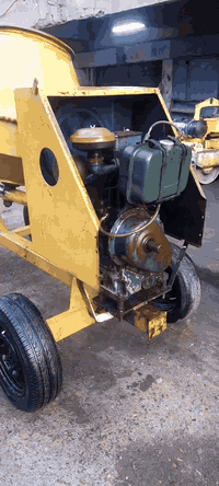 سلام عليكم خباطة جاهزة للعمل مكان بغدادساحت طيران هاتف ***********سعر٩٠٠
