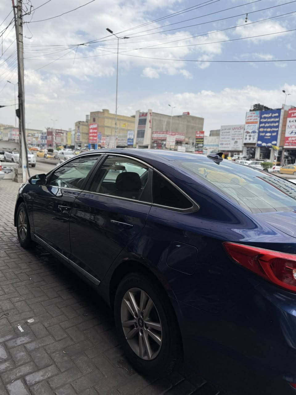 ‏سلام عليكم سوناتا للبيع موديل 2017 سيارة ‏مواصفات ‏نص فول ورد أمريكي Lite زنون رقم سليمانية باسمي تحويل ثاني يوم تحويل ￼ حادث 
￼جا￼ملغ وبيند بيها ٢. قطع وحده كلير 
‏سيارة مفتوح كازكيت  باقي كله مكفول سعر ١٢٠ وبيها مجال اتصل وبيك خير و  تدلل على 

***********
