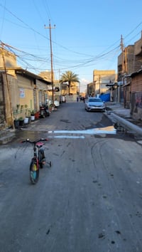 قطعة ارض طابو صرف للبيع  المساحة ٣٠٠ متر ( ١٥ × ٢٠ ) بالامكان بيع ١٠٠ ...