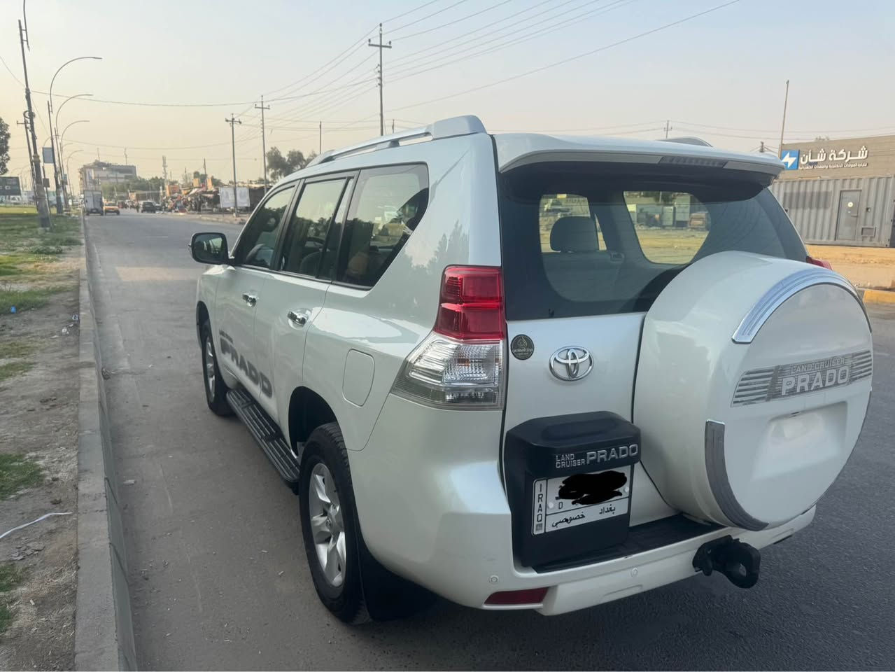 السلام عليكم 
برادو موديل 2013 TXL 
6 سلندر 4000 
كامرة وحساس خلفي 
رقم بغداد 
مكان السيارة كربلاء 
السعر 300 
رقم الهاتف :*********** كربلاء, العراق
