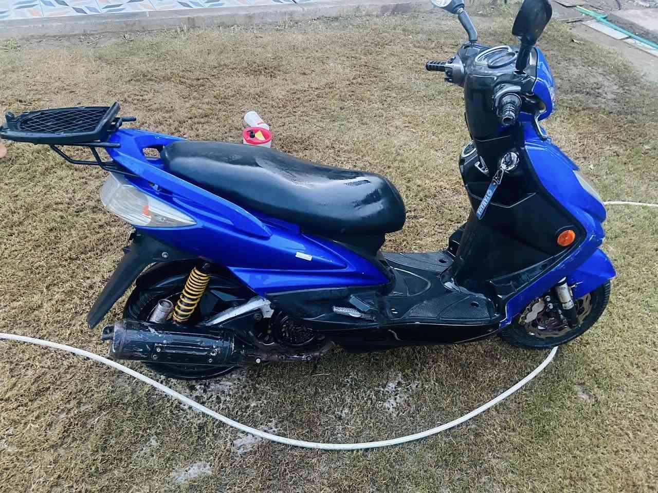 سلام عليكم دراجه سكنس فحل نوزل كوري خطين طالعات دراجه ختم واحد مكينه خير من الله  السعر 550 مكانها الكاضميه موجود على الواتساب ‭٠٧٧٥ ٥٣٩ ٩٦٥٩‬
