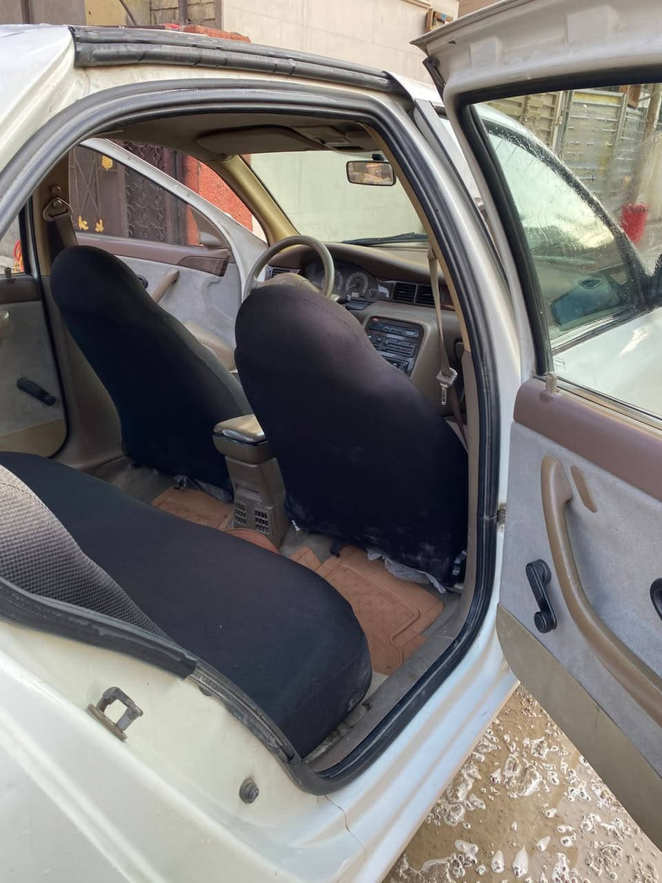 سلام عليكم سمند للبيع السياره خير من الله كير مكينه تبريد كله جاهز بس الباب االوره السايق مصبوغ مكاني بغداد السعر ٤٣وبيها مجال ***********
