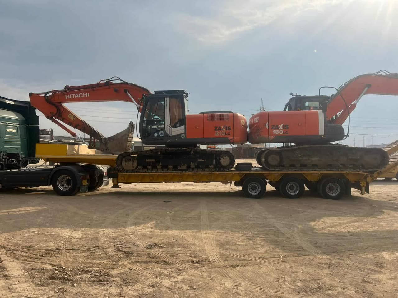 عربانه لودر نوع ألماني الطول 9 و60 العرض 3 و10 جاهزه للعمل للإستفسار اتصل ع الرقم***********
