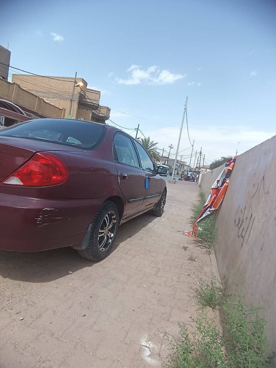 السلام اخوان عندي  سياره نوع اسبكترا موديل 2002بلاديه على الشركه كير اوتوماتيك محرك نظيف جدا رقم بغداد انكليزي  بسمنه تبريد فول ويه السويج المكان كربلاء المدرسي ورقمي ***********

