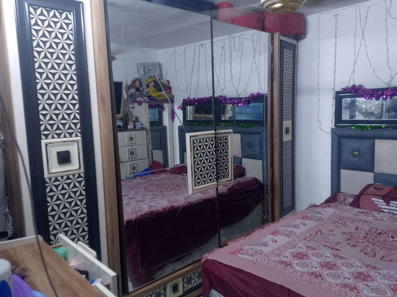 غرفت نوم تركيه للبيع نضيفه وكامله كل قطعها ***********
