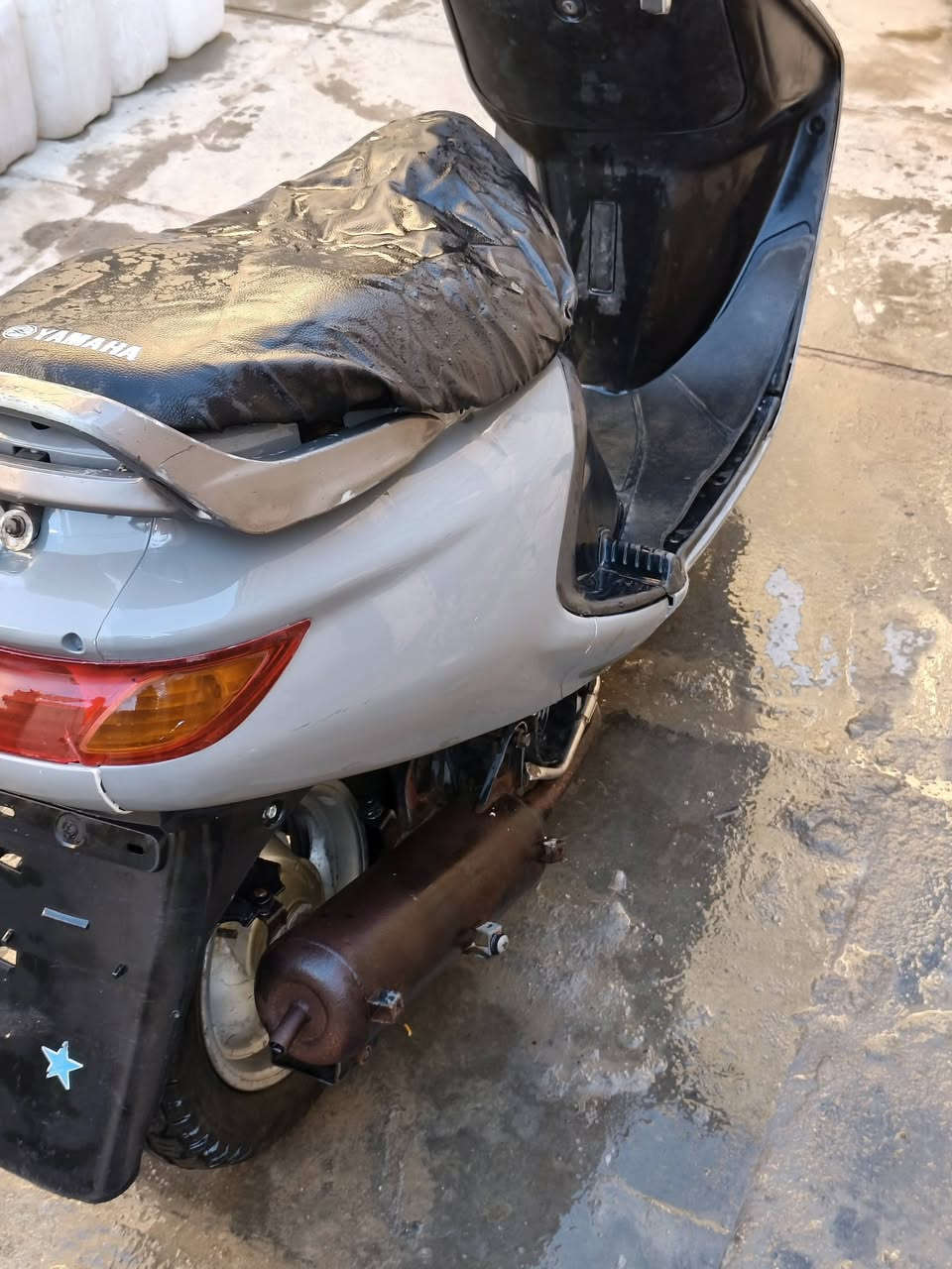 السلام عليكم دراجه فراشه مستخدمه ما مفتوحه شغاله سلف هندر كهربائياتها اشاير هورن شغاله تايرات ستوني مبدل جديد دراجه حلوه وناعمه ما دخن بس الدبلات الاماميه ما يشتغلن رايدها ب ٣٠٠ مكاني الديوانية الحضارة وهذا رقمي ***********
