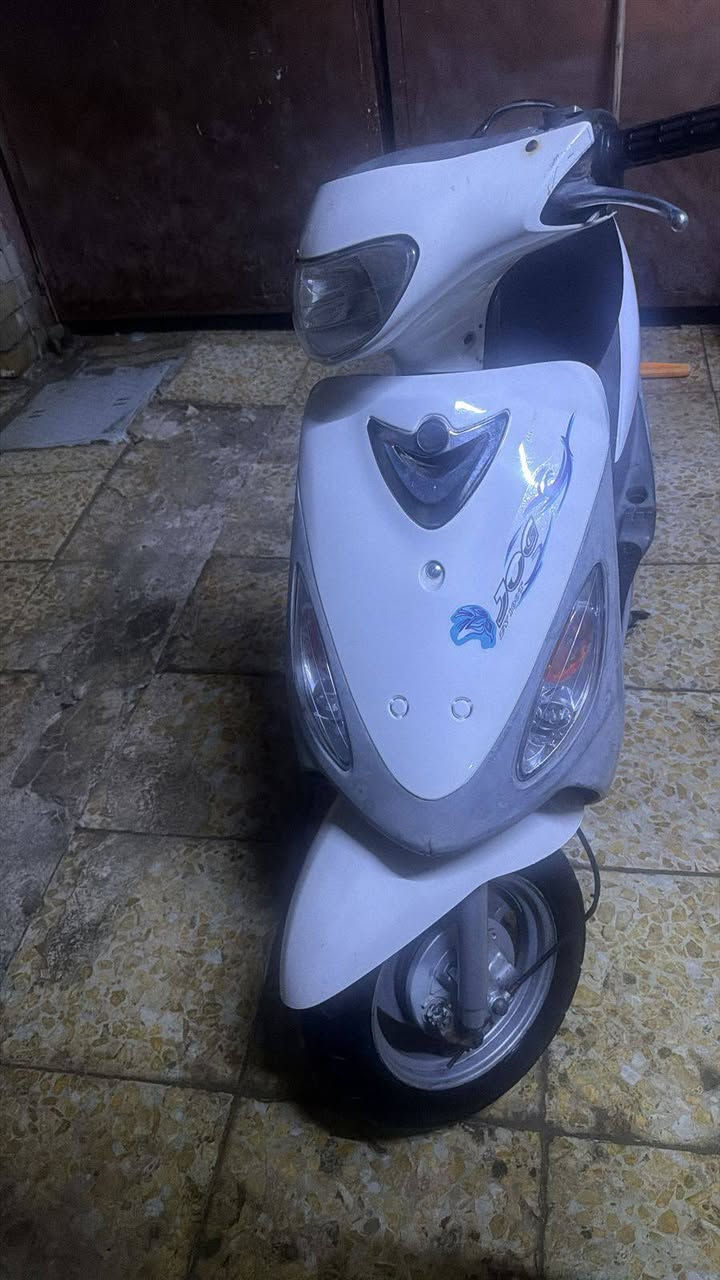 سلام عليكم دراجه ماكس منغولي للبيع دراجه مابيه نقص برغي ومكينته ناعمه كهربايات هلك شغاله سعر ٦٠٠ وبيه مجال لمكان الأمين ثانيه  التصال ***********
