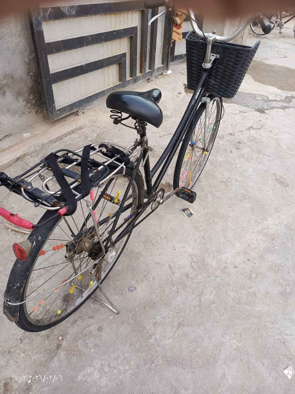 سلام عليكم بايسكل للبيع السعر 60 حجم27وبيه مجال عنوان جسر ديالى قرب كوفي البغدادي للاستفسار***********
