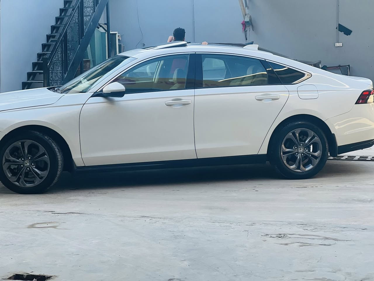 السلام عليكم للبيع أنسـب وأرخـص هوندا اكورد هايبرد فئة  EX-L فول مواصفات لون أبيض دواخل جلد بيجي بالسوگ ، كامل التفاصيل من المواصفات 

( السعر 165 وبيها مجال 

السيارة جاهزة مگمرگة مرقمة بغداد  تحويل ثاني يوم

مكانها الأنبار الفلوجه

للاستفسار أكثر عن الحادث او رقم الشاصي 
***********
