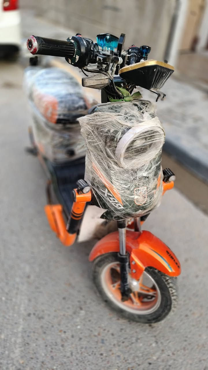 دراجه شحن اكس 900 رايده ب400 وماتله بهاذا السعر هيج نوعيه الشراي يتصل علا الرقم ***********
