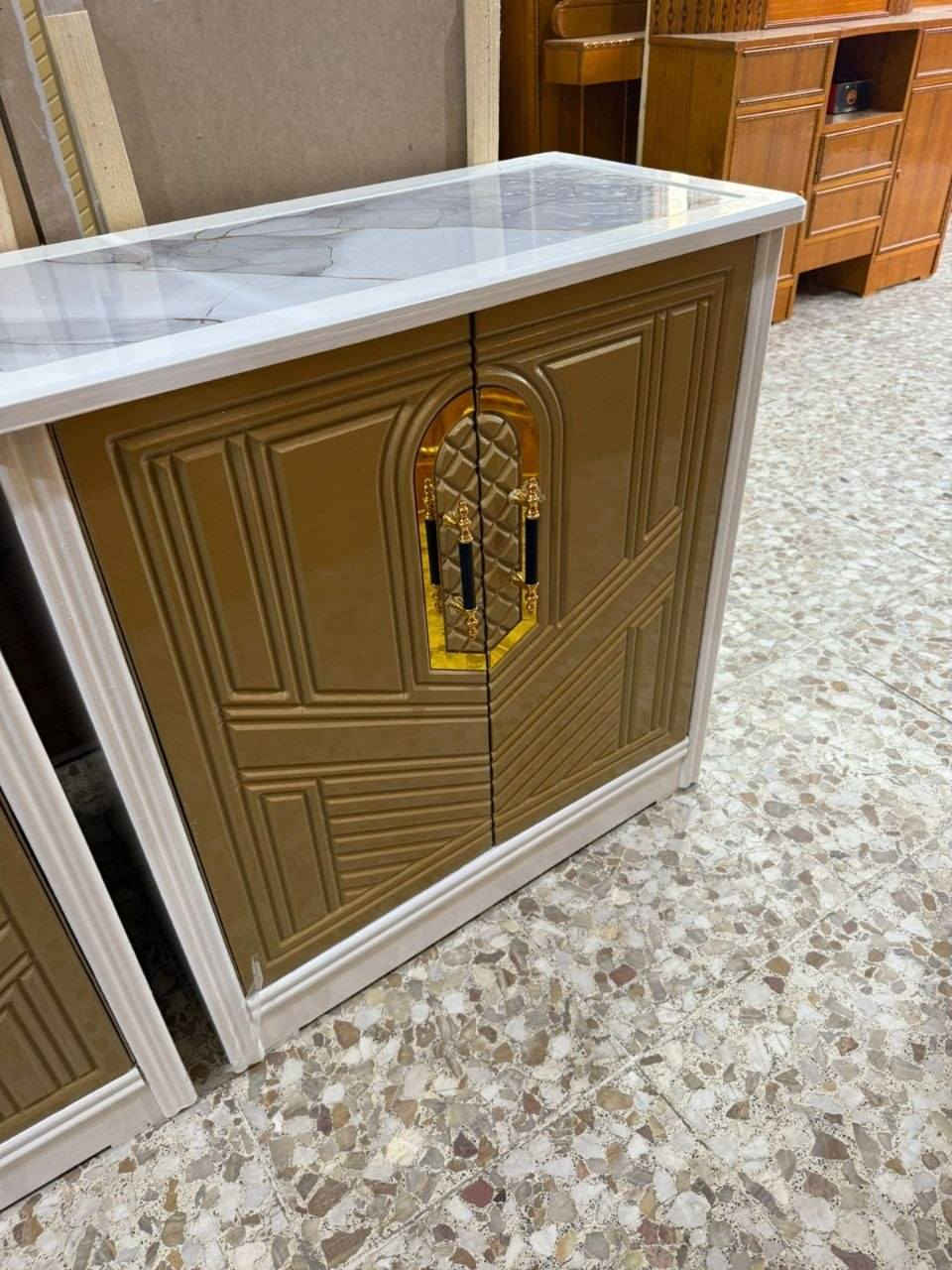 🔴نجارة عراقية 100‎%‎ درجة
  اولى  > تتكون من 11 قطعه
         #مليونين فقط 🌹🌹
✅خدمة التوصيل والشد مجاناً داخل بغداد
✅وجه الكنتور خشب MDF11 ملم 
✅داخل الكنتور صاج طبيعي 4ملم
✅الظهر جرجوبة شد براغي 
✅القاعدة الارضية للكنتوروالزاويه بلوك صاج 
✅السقف للكنتورً والزاويه بلوك صاج 
✅ارتفاع الكنتو260سم 
✅عرض  الكنتور320 سم
✅عرض الكنتور مع زاوية الملابس440 سم 
✅شازلون خزان
✅طابورية جلوس اضافية 

                    

🔻 
🟣خدمة التوصيل والشد مجاناً داخل بغداد

ملاحضه
متوفر خدمة توصيل جميع المحافظات
اللوان حسب طلب الزبون


**إذا كنت صاحب هذا الإعلان وتريد حذفه لأي سبب، رجاءا أرسل رسالة إلى الدعم الفني**