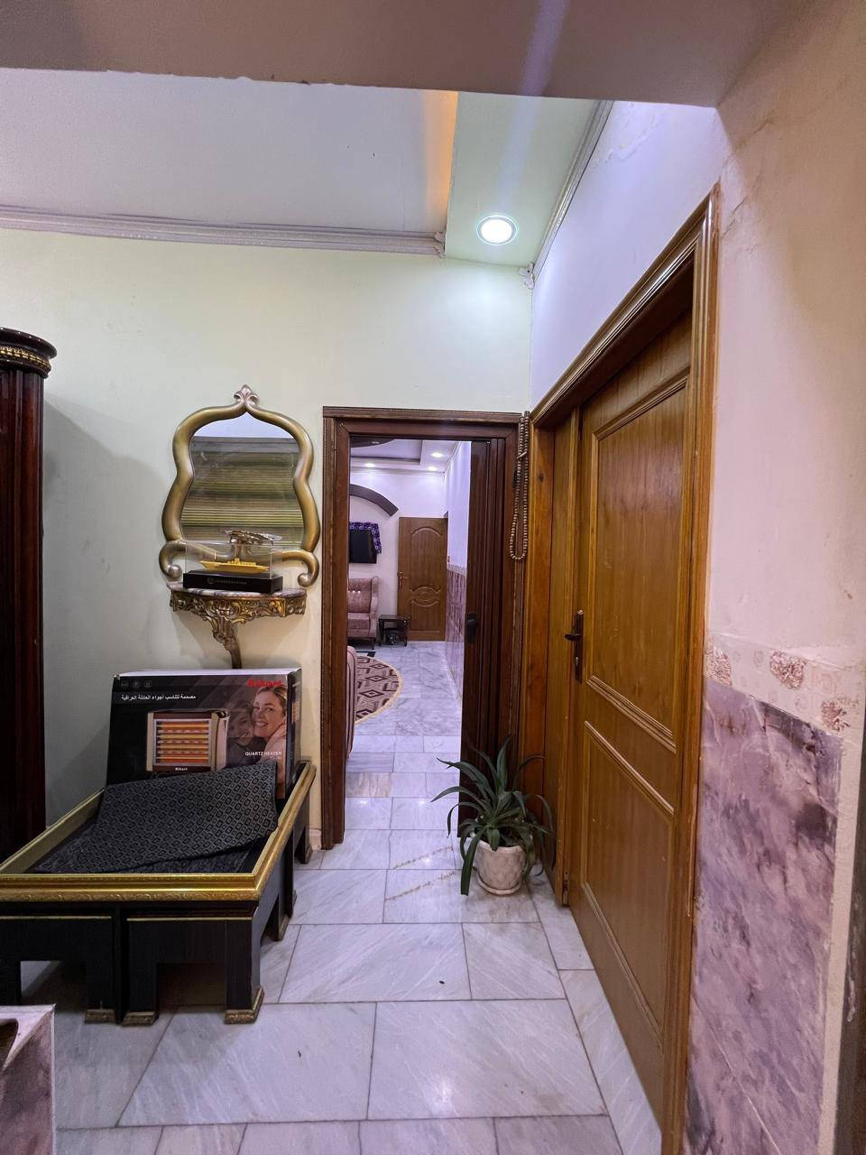 اعلان : عقار للبيع ( طابو ملك صرف  في الزعفرانيه 

🔸 موقع العقار :  شارع المعهد قرب تاج المعارك 

🔸 مساحة العقار : ( 220) 

🔸 جنس العقار : طابو ملك صرف حديث درجه اولى 

طابقين   

🏗 يحتوي على كراج  ستقبالين  صاله مطبخ غرفه منور صحيات 
 

🏕 طابق ثاني 4غرف  نوم  صاله  صحيات 

صطح كبير 

موقع مميز 

للاستفسار يرجى الاتصال بلرقم ***********

او مراجعه مكتب الاماكن للعقارات
