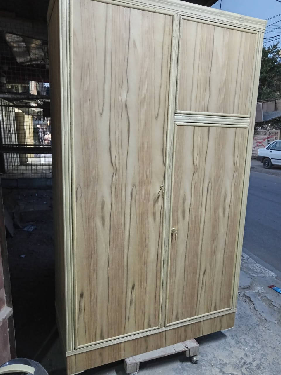 كناتير صاج الظهر جرجوبه فتح وشد   نجارة ابو مصطفى للاثاث الامين الثانيه شارع الارامل مقابل مطعم ابو العمبه ***********
