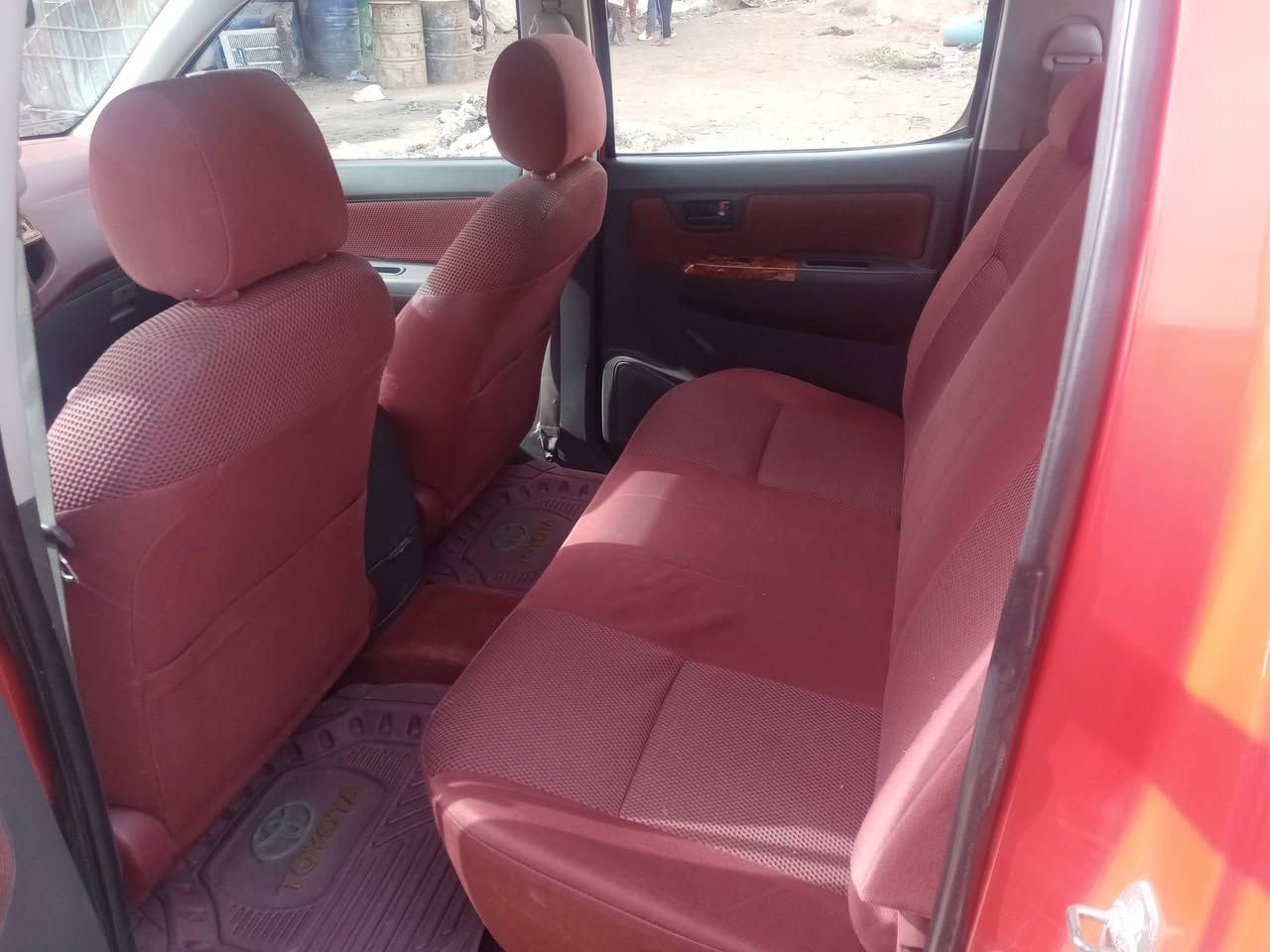 السلام عليكم فلاونزه موديل ١٥ كويتي شاصي ١٩ رقم انكليزي باسمي باقي تفاصيل ***********اتصل
