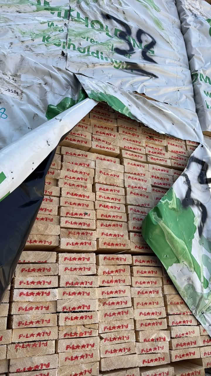 لوح درجه أولى بسعر المستعمل ٥٠٠الف دينار نفس لوحها الي موجوده بصوره العنوان بغداد جرف نداف فلكه سلمان  
***********
