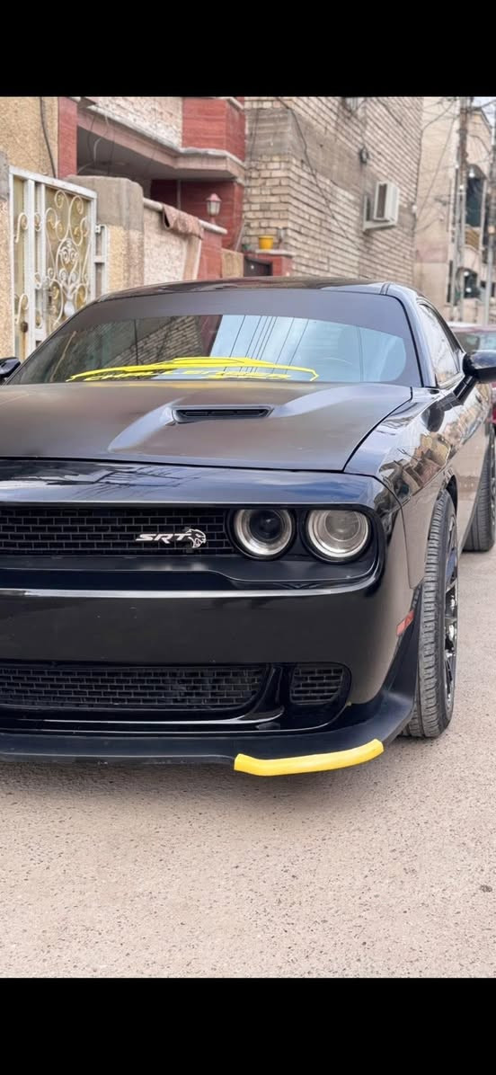 جالنجر 
6 سلندر 3600
فول لفول
Awd ملغي 
جيتي بلاص
بيها قطعتين تبديل قطعتين صبغ
عنواني بغداد 
رقم صاحب السيارة 

*********** 

سعر 149 $ وبيها مجال بسيط لشراي
