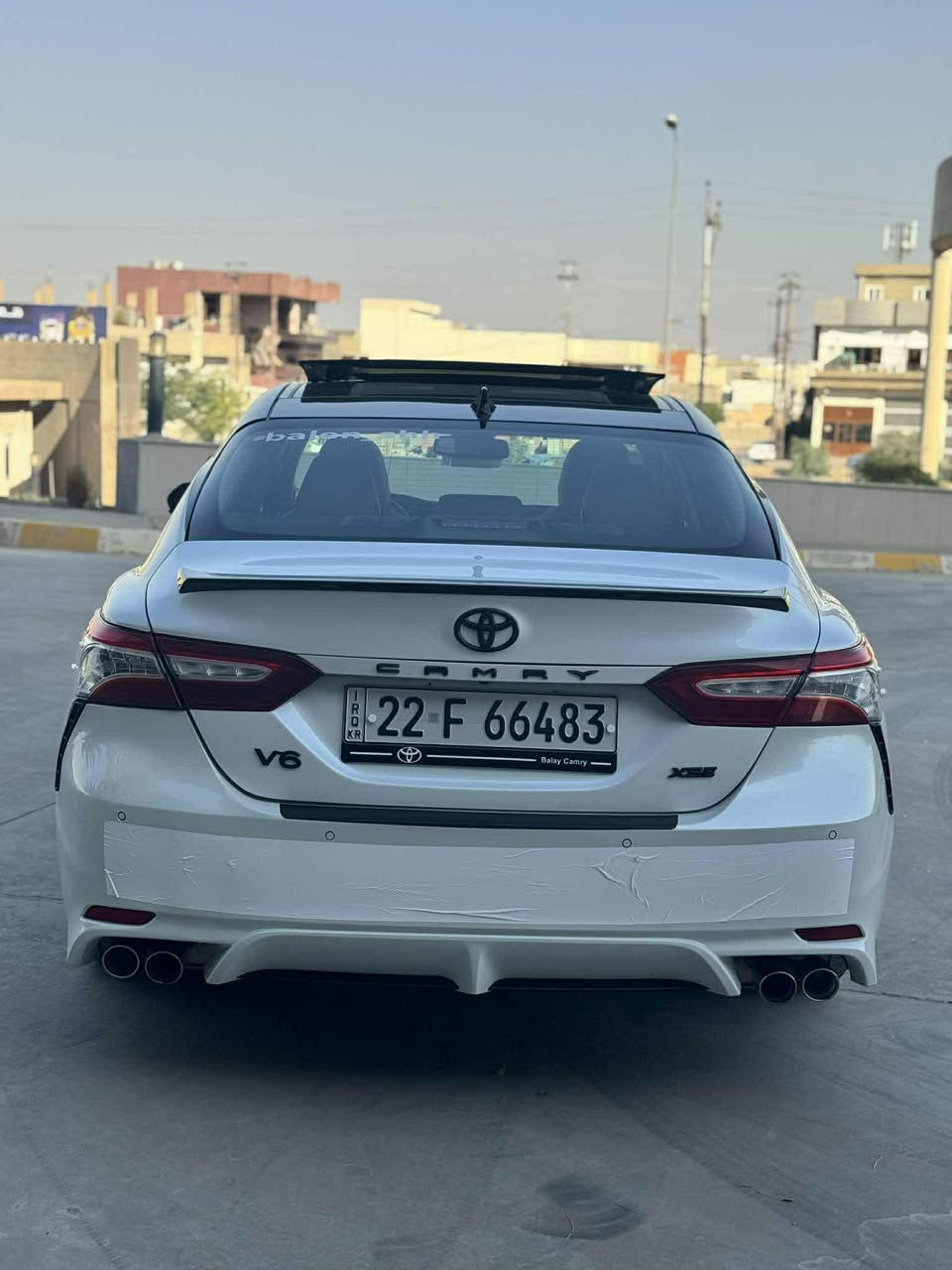 سلام عليكم سيارة تويوتا كامري 2020 للبيع فئة xse رياضية ست سلندر مكينة و كير افلون السيارة بيها جاملغ وره صبغ اهنا بالعراق جاملغ كدام مبدل امريكا و ربع بونيد السيارة حيل نظيفة مابيها نقطة دواخل او ايرباك و مسوين اله كماليات كامل و ماشية 48 مايل يعني 98 كيلو 
سيارة فول الفول مواصفات 
كشنات كهربائي و هيتر و تبريد 
بانوراما 
كاميرا 360 درجة 
داخل احمر 
حساسات امامي خلفي جانبي
تحديد سرعة 
خط الطريق 
سقفه بلادي اسود 
خلف و كدام حاسة 
ابواب اثنين بصمة
بريك بصمة 
اوتو هولد 
مراية تعتيم ذاتي
لايت و بكلايت و صندوق بصمة
بيها ثلاث انضمة قيادة ايكو نورمال سبورت
السيارة بأسمنا و سنويته جديدة لحد 2031 ما بيها اي مصاريف تواير بطارية كلشي جديد بيها تحب تحويل او وكالة حاضرين و مكان السيارة بكركوك اسكان و سعره 235 و بيها مجال كلش قليل للاستفسار اكثر ***********
