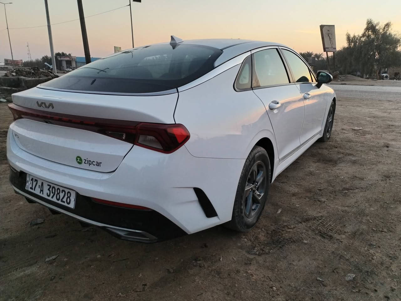 أكي فايف موديل 23 رقم معوقين مثئ وكاله عامه المشتري حادث جاملغ وبنيد بدون عابر سعر 170وبيه مجال مكانه ماشيه 37 سياره جديد مكينه تيربو *********** // ***********
