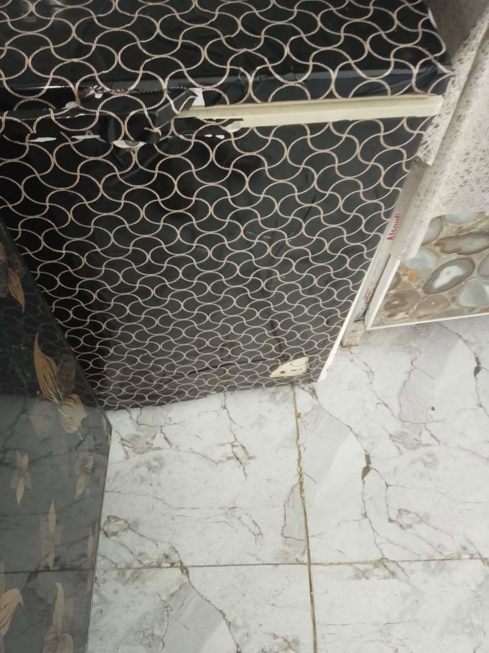 السلام عليكم مجمده للبيع
للاتصال ***********
بغداد غزاليه

