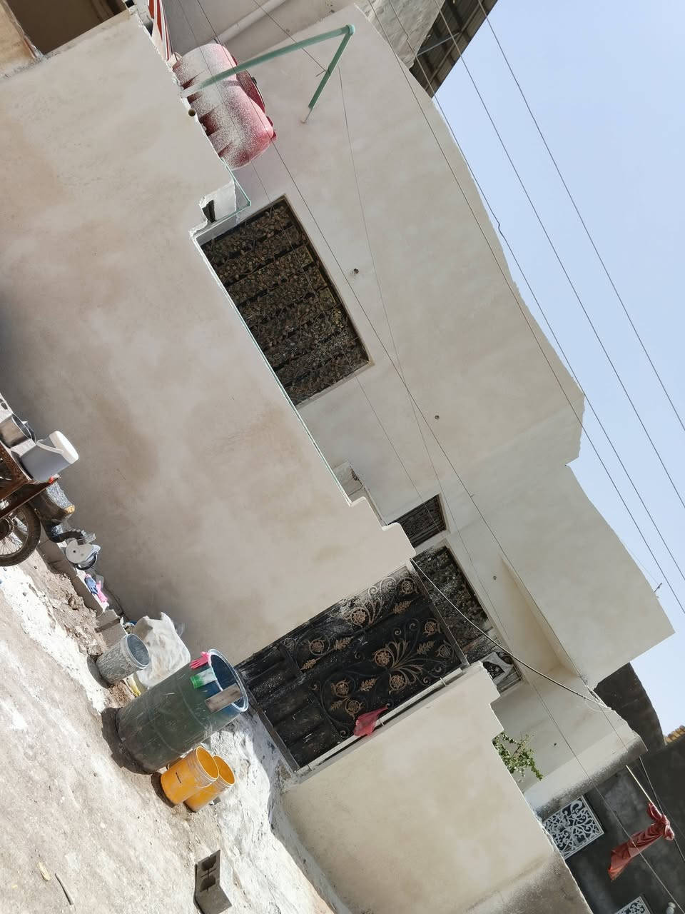 لبخ بياض معجون نثر صبغ ترميم منازل
عمل درجه اوله تسليم مهندس كادر 
البصره شط العرب الكباسي 
***********
