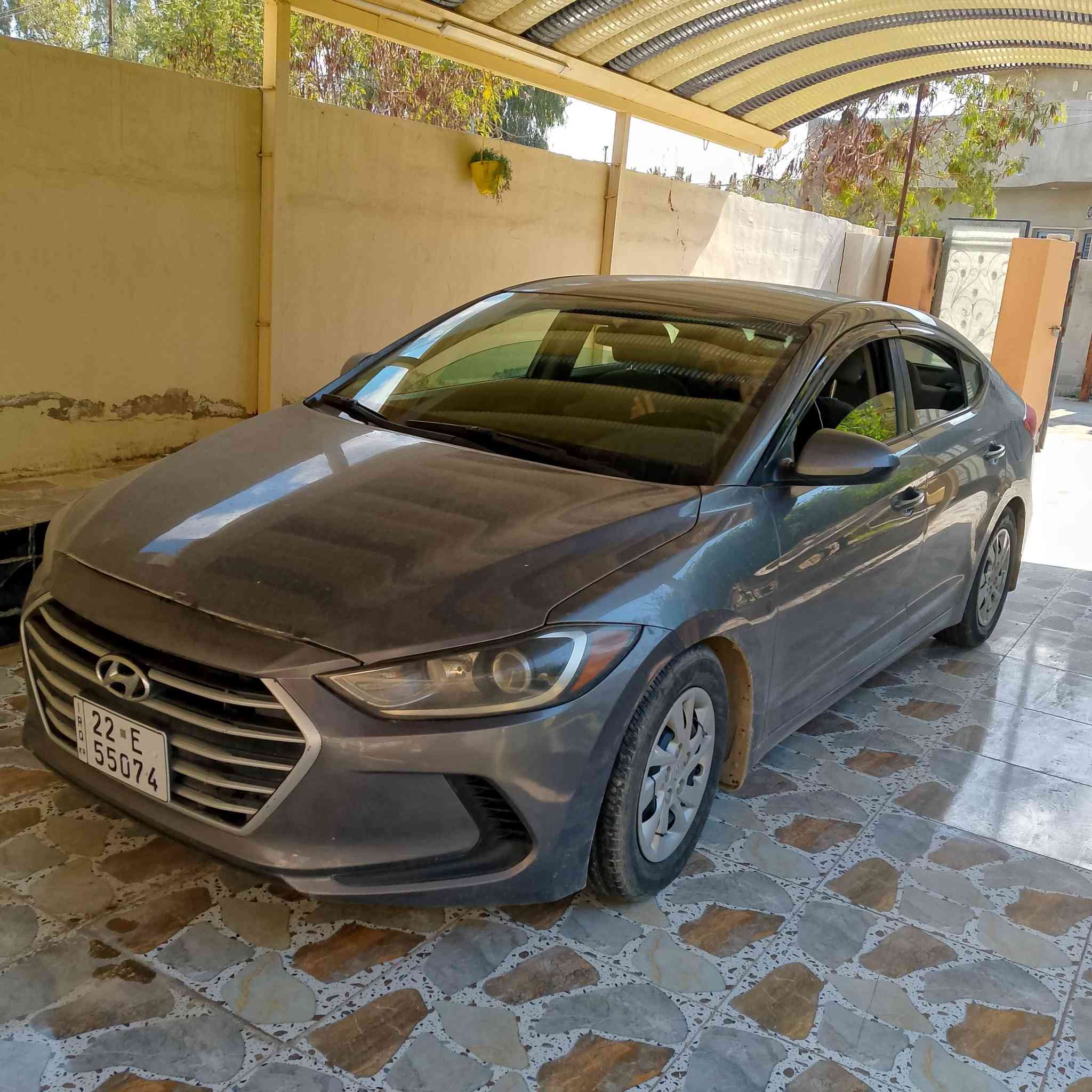 النترا امريكي رقم اربيل موديل 2018 بوند مبدل تجاري باقي السيارة قطرة صبغ ما بيها و بيها بارد بجاملغ اليمين و اليسار الاماميات مع ملاحظات بسيطه
مواصفات 
🔴 ثلاث أنظمة قيادة 
🔴نظام مانع انزلاق Abs
🔴 قفل مركزي 
🔴 تحكم مرايا كهربائي 
🔴شاشة اندرويد
🔴 كاميرا 
🔴محرك دوش 2000
🔴كير At
🔴ماشيه 100 حقيقي 
🔴 سنوية جديدة 
🔴 هزة جديدة 

 السعر 128 السيارة نظيفه استخدام شخصي محرك نظيف تبريد تدفئة شغاله طخم تايرات و باتري جديد
***********
***********
