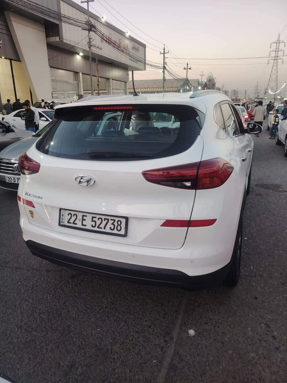 السلام  عليكم 
تكسون موديل 2019 وارد خليجي
فول مواصفات عدا البانوراما
بصمة   تشغيل
بصمة   ابواب 
هاند بريك رجل
كاميرا  مع حساسات امامي وخلفي
طخم  تايرات جديد 
كير   ومحرك  شرط  على وضع الشركة
رقم اربيل دولي  
سيارة  بأسمي
شرط  تحويل 
السيارة شرط لا ضربه ولا صبغ
مكان سيارة القيارة قرية الحاج علي   
سعر سيارة 210  او مجال
للستفسار  ع  الرقم ***********
