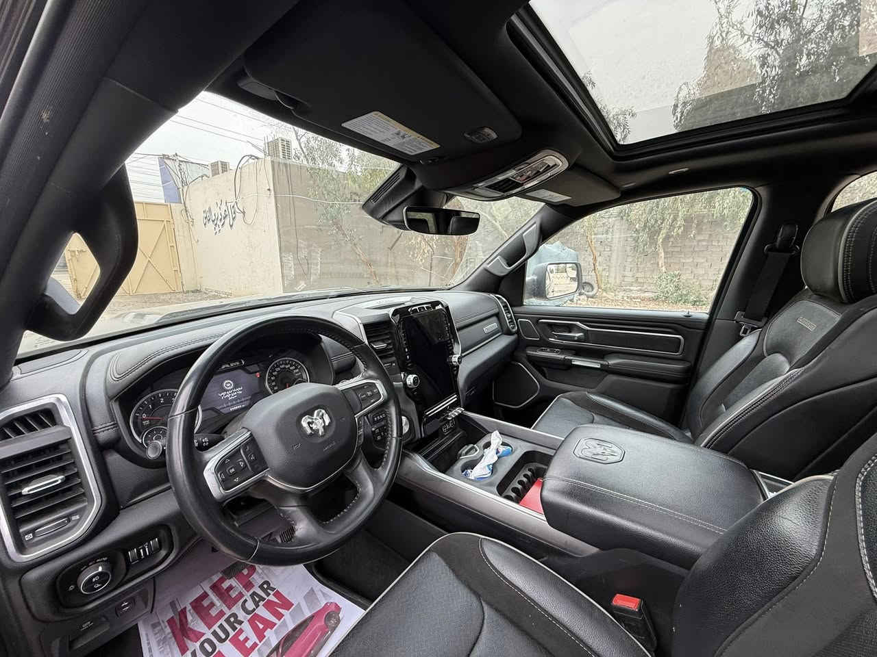 رام 🔥  ‏Ram 1500, Laramie, 2023🤝
__________________________
🔥🎗الموديل:2023
💯المسافة المقطوعة:  5.0000 الف كيلو متر 
⚔️ المحرك  8  5.7L
رقم شمالي اربيل تحويل او وكالة 
كلين هنا صار بيها حادث 
جاملغ بارد وبنيد مبدل بلادي 
بدون دواخل بدون ايرباك 
بنوراما 
رادار امامي 
حساسات بالمري 
حساس امامي وخلفي 
مقاعد تسخين تبريد 
ستيرن تسخين تبريد 
دوسات كهرباء مع فتحت الباب
سستم صوت هارمن كاردن 
السياره فول مواصفات 
عليها كزوز كورسا صوتها رعب 
مغلفه ppf 
وعليها غلاف بدي 

***********
