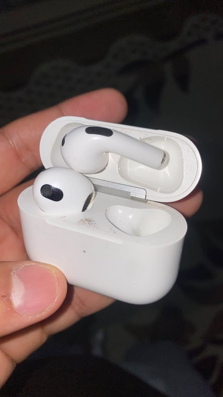 للبيع سماعة ايفون الجيل الرابع بدون بيت الشحن ب100الف فقط بغداد /مدينة الصدر 
فقط السماعات للبيع Colombo, Sri Lanka


**إذا كنت صاحب هذا الإعلان وتريد حذفه لأي سبب، رجاءا أرسل رسالة إلى الدعم الفني**