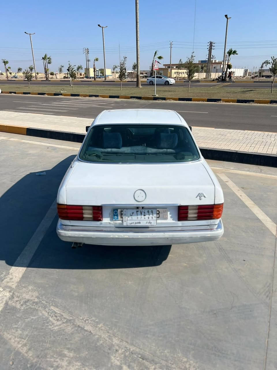 سلام عليكم 

مارسيدس جامبو 1989 300SE

محرك عنكبوت 🕷️ مكفولات

غرفه مخمل 80‎%‎/سلايت عاطل فقط قمجي وسجة

باتري جديد / تخم تاير 2026

/ منظومه احتراق جديده 

حداديه امامية جديدة

حداديه خلفيه جديده 

اربع جامات كهرباء 

سعرها 58 و بيها مجال 

مكاني بغداد الشعلة 

‭0785 141 2221

***********
