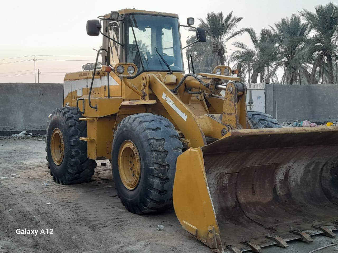 السلام عليكم ورحمة الله وبركاته 
شفل حجم 80موديل 2002مكفول
السعر التصال ***********
