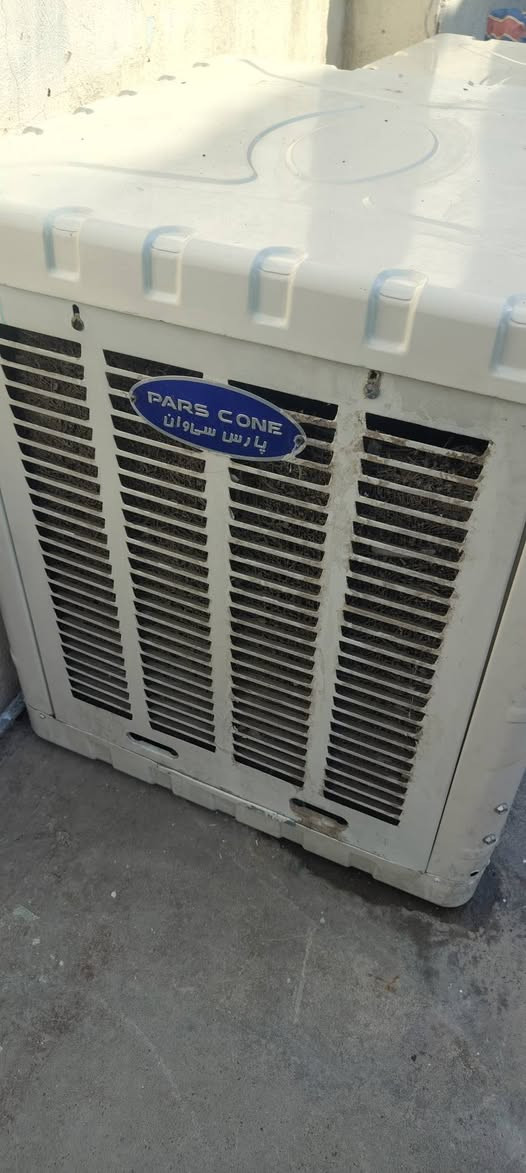 سلام عليكم مبردات صليه بعدهن جدد كلش وحده واحد ونص وثانيه 2 ونص زغيره 75 وجبيره 100 مكاني الشعب رقم *********** واتساب
