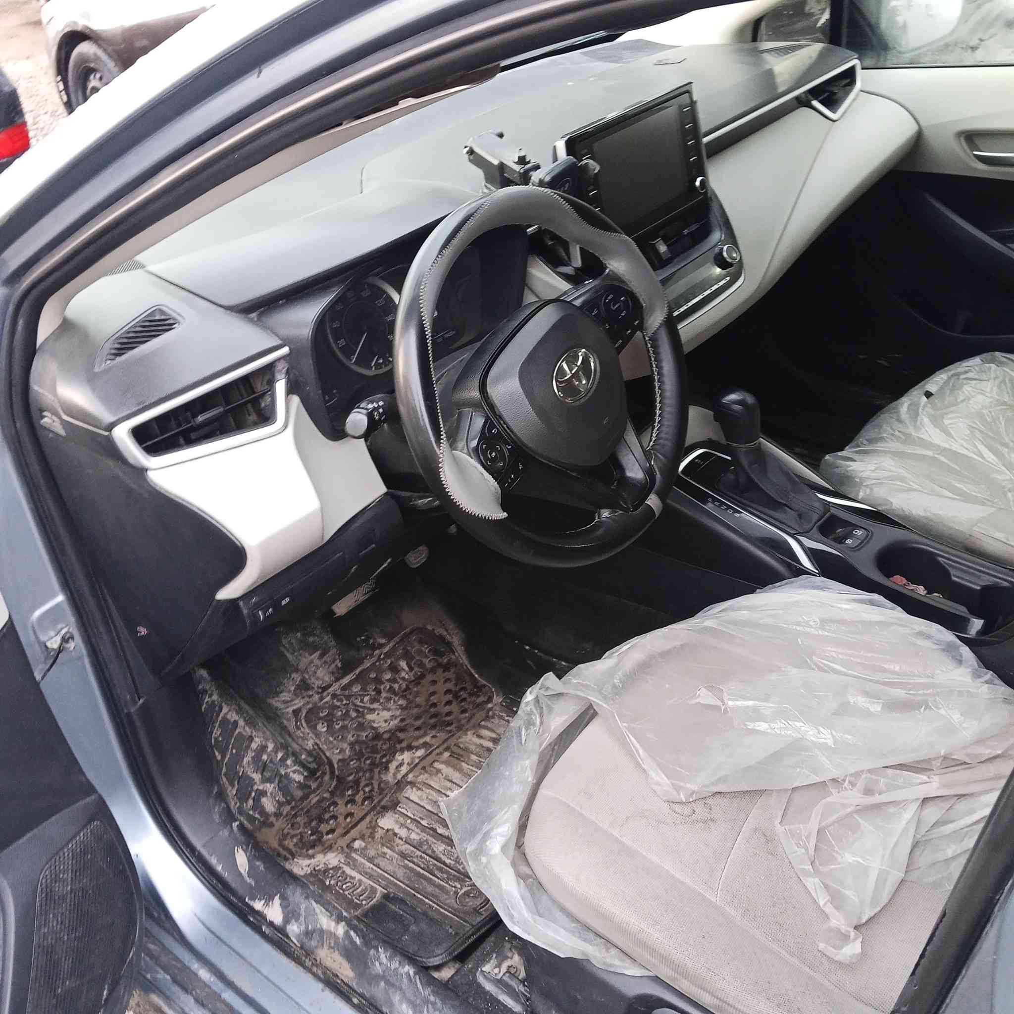 كورلا بانزين 
موديل 2020
السونار مرافق المنشور 
بدون ايرباك فول مواصفات 
فتحه
 بصمه
 رادار
 ليتات زنون
بدون داخل سياره نضيفه جدآ
***********حجي محمد
اتصل مكلف بل نشر عنوان بغداد الراشديه 
رقمها اربيل
